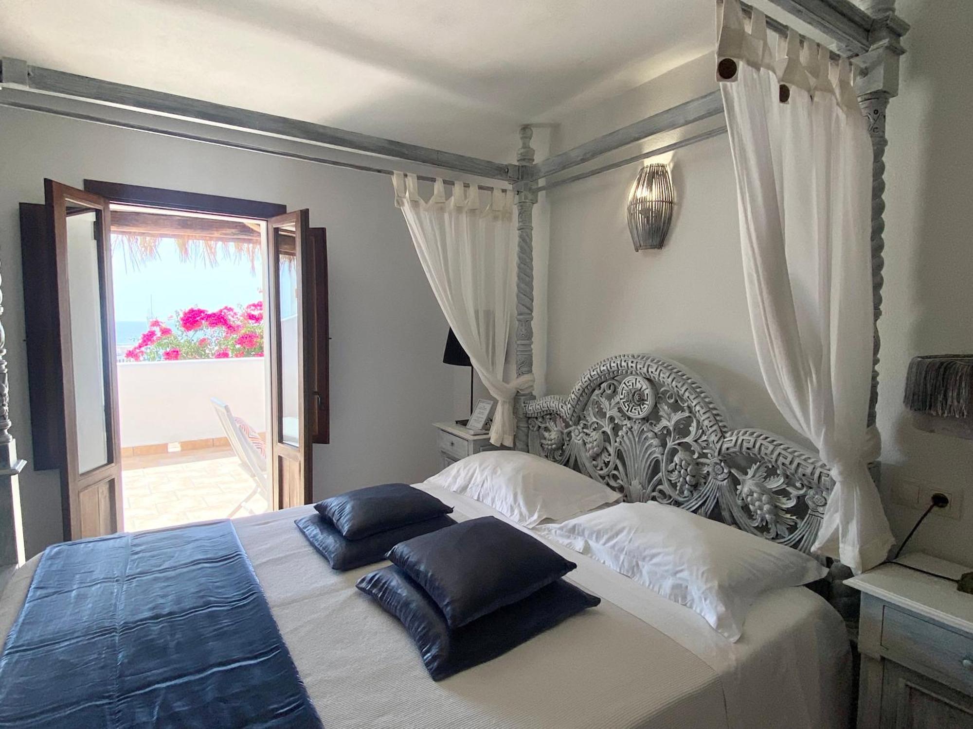 Buenavista & Suites Santa Eularia des Riu Zewnętrze zdjęcie
