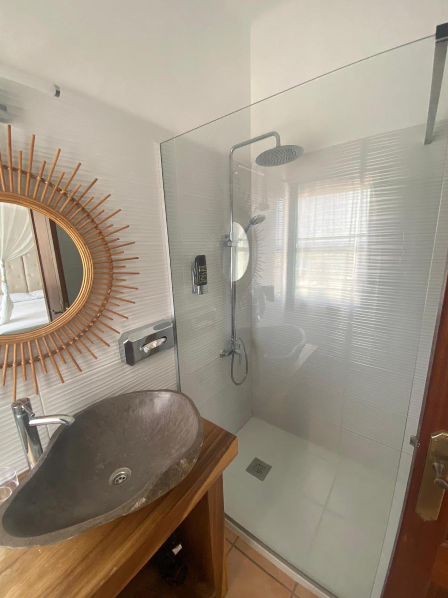 Buenavista & Suites Santa Eularia des Riu Zewnętrze zdjęcie