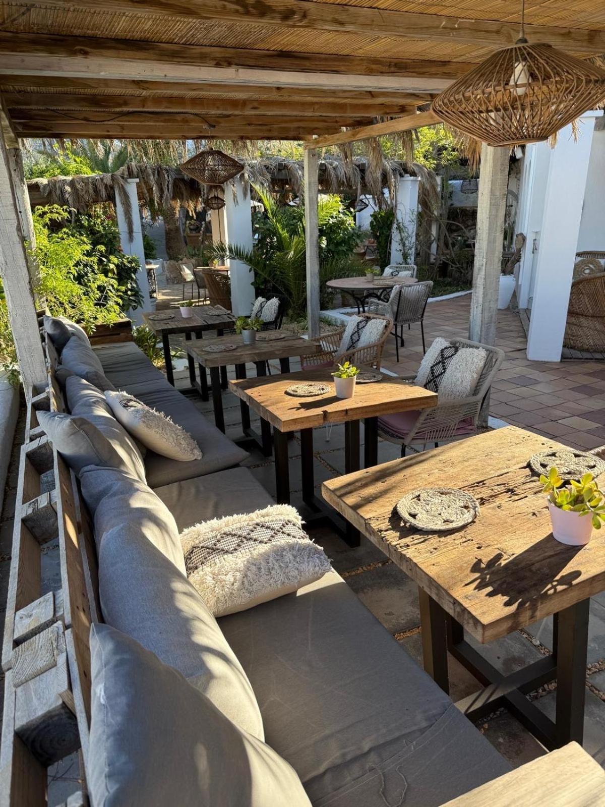 Buenavista & Suites Santa Eularia des Riu Zewnętrze zdjęcie