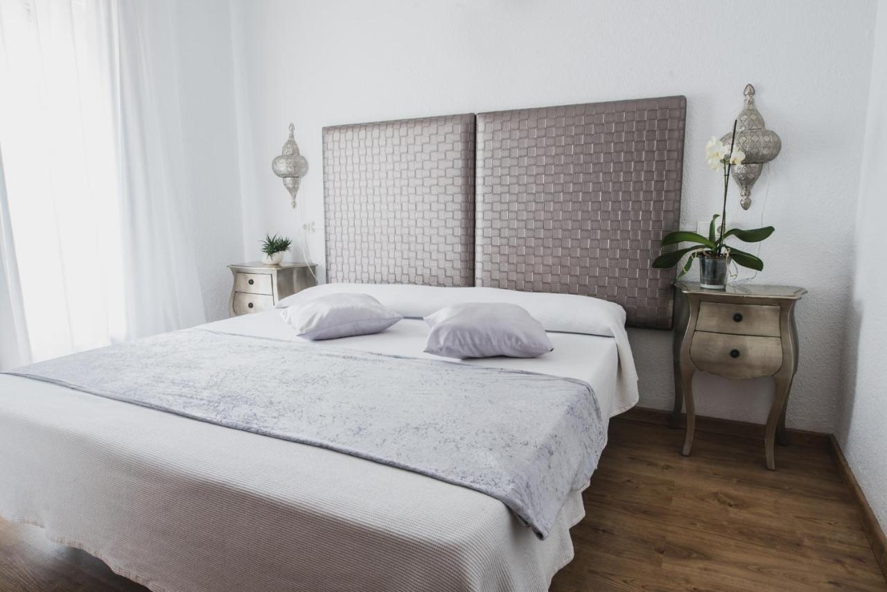 Buenavista & Suites Santa Eularia des Riu Zewnętrze zdjęcie